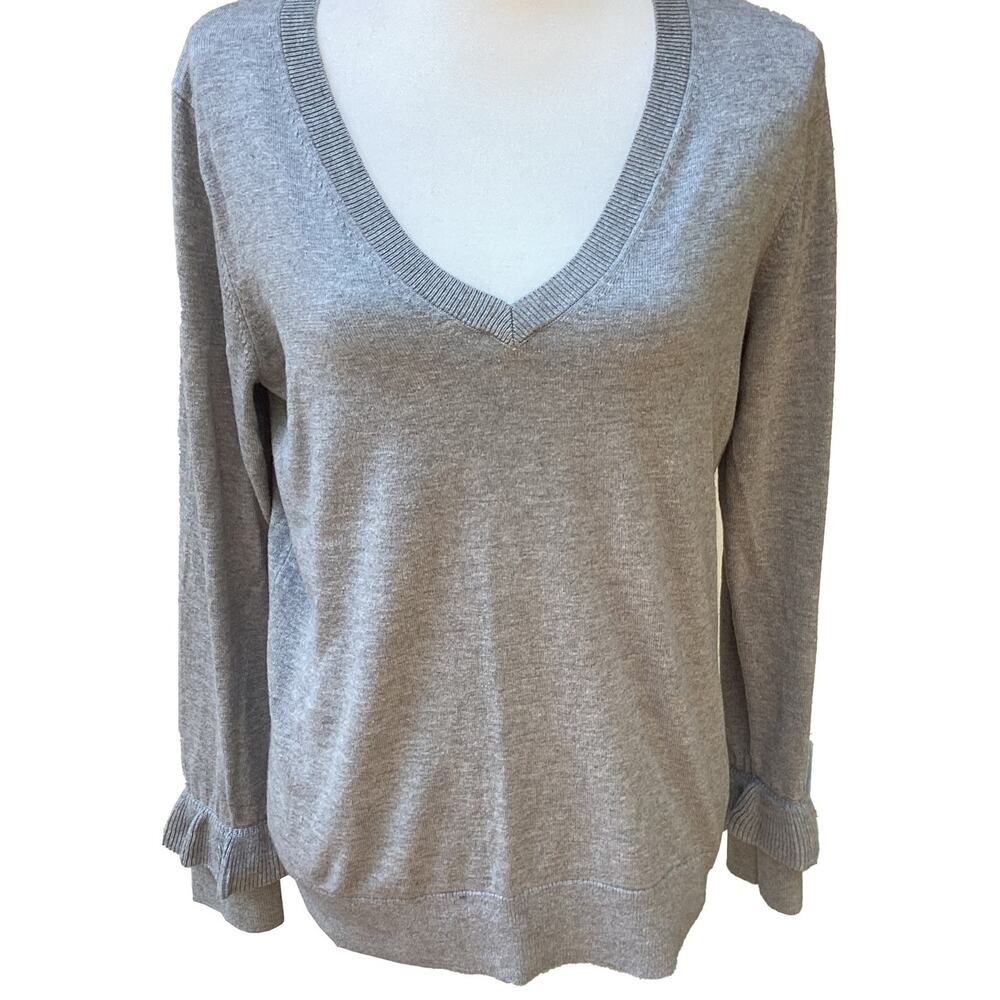Banana Republic Luxe Light Gray V-Neck Cashmere-Blend Sweater Women's Medium